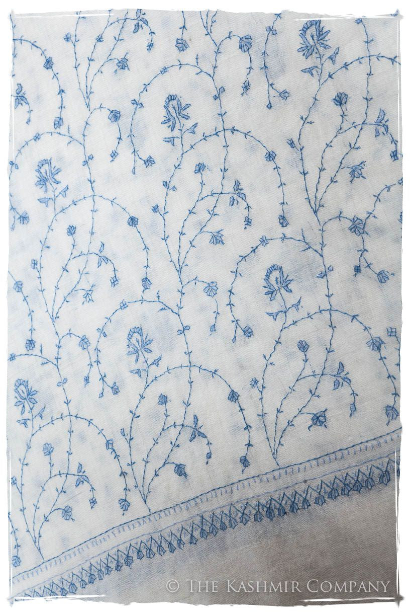 Sapphire Bleu Bijou Jardin L'amour Soft Cashmere Scarf/Shawl