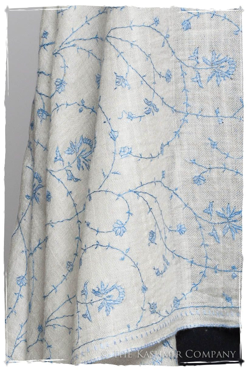Sapphire Bleu Bijou Jardin L'amour Soft Cashmere Scarf/Shawl