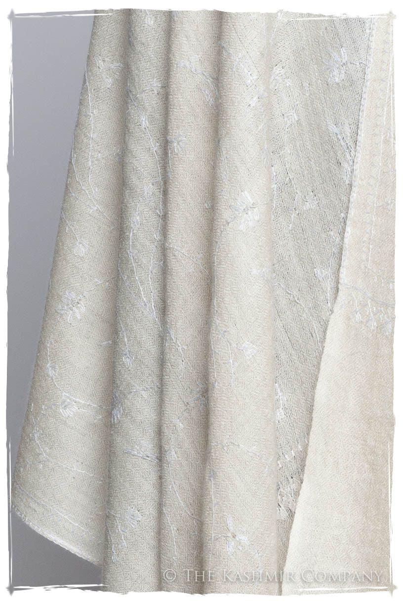 Pearl de Blanc Paisley L'amour Soft Cashmere Scarf/Shawl