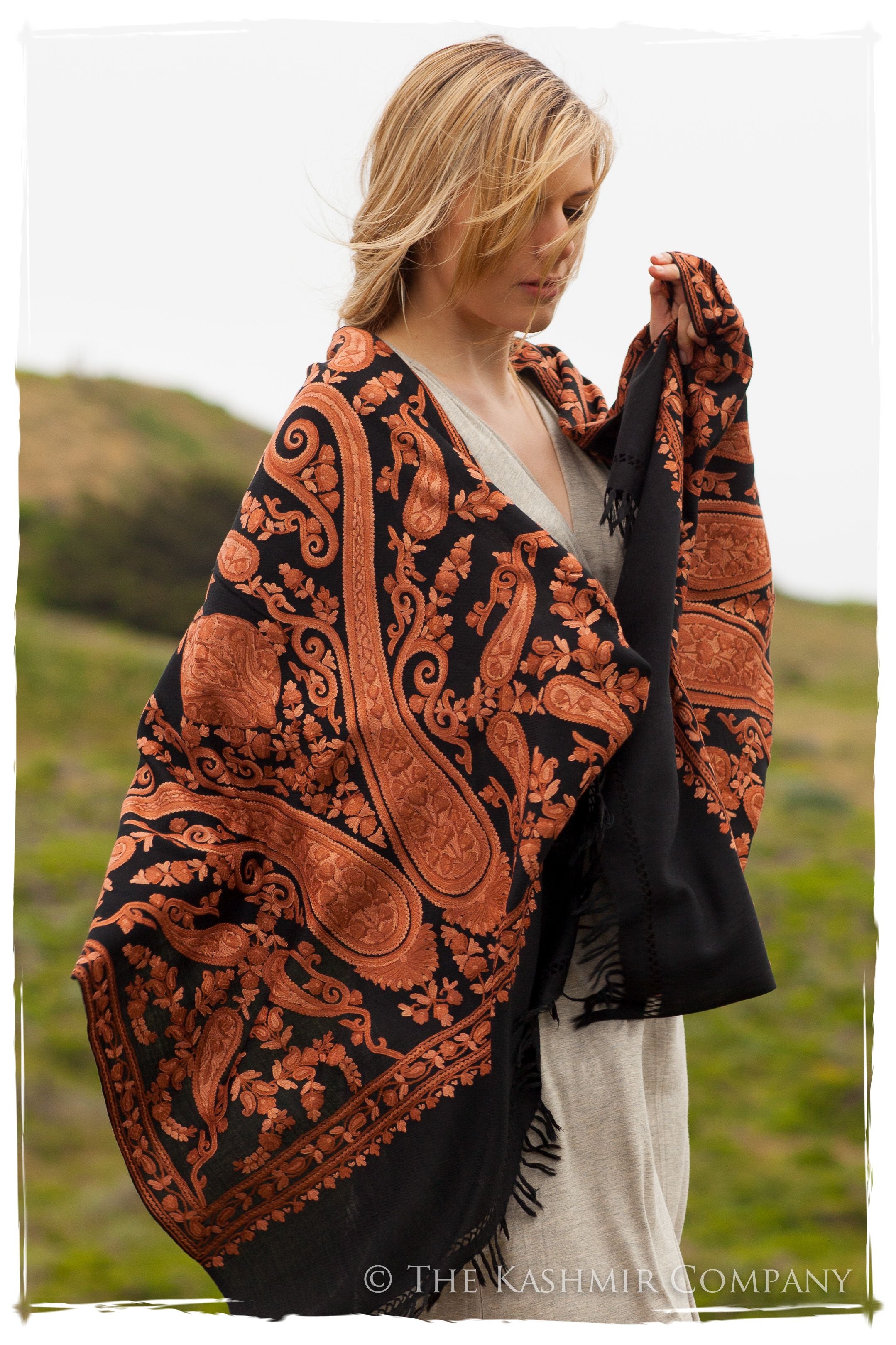 Rococo Cuivre Français Palais Antiquaires Shawl