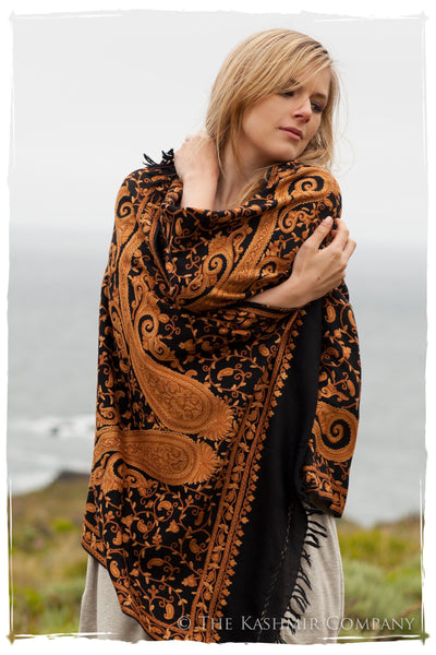 Oro de Californie Royale Paisley Shawl