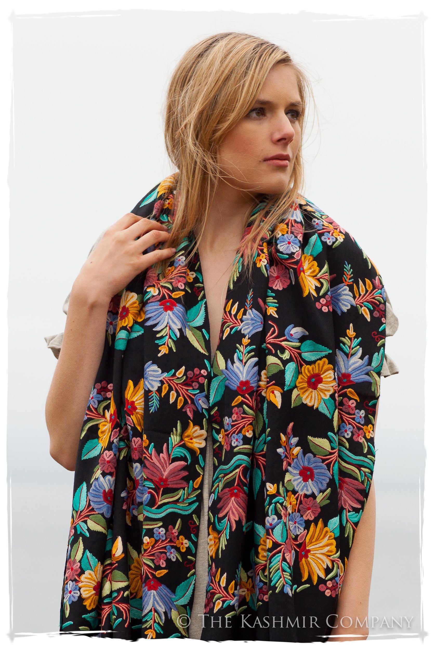 Romance Jardin d'Eden Antiquaires Shawl