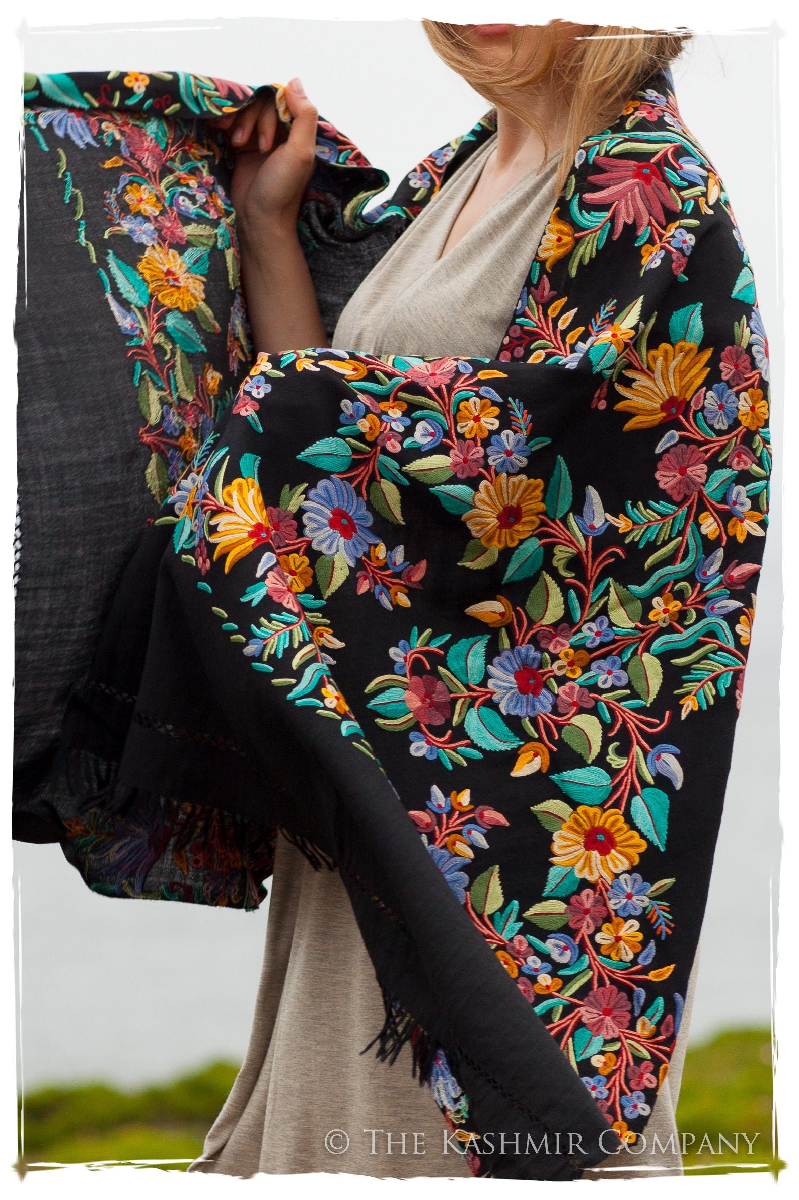 Romance Jardin d'Eden Antiquaires Shawl