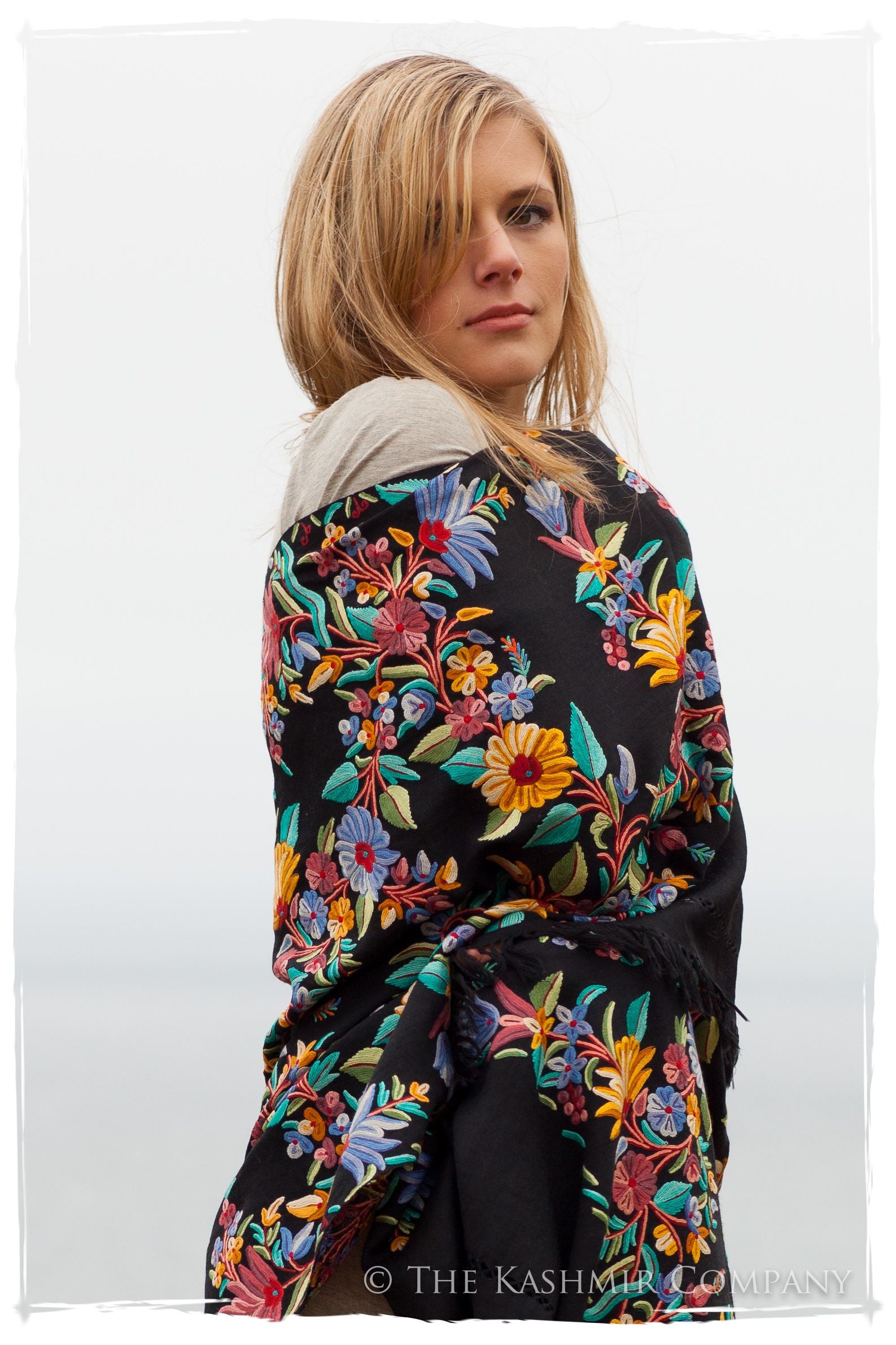 Romance Jardin d'Eden Antiquaires Shawl