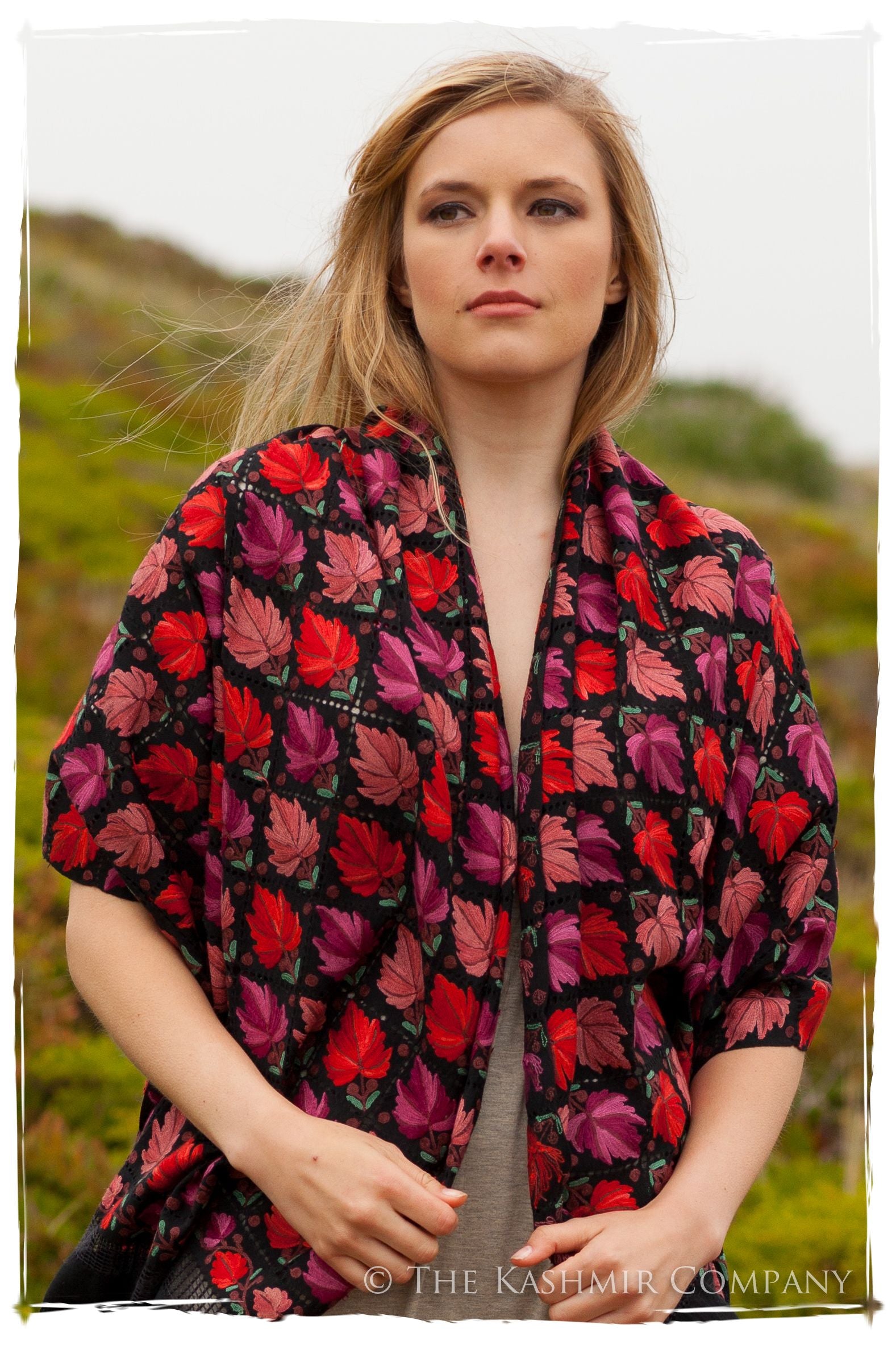 Les Nouvelles Fil Dessiné Française Maple Noir Shawl