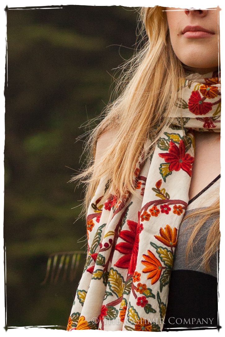Fleurs du Soleil Contour Ivoire Renoirs Dream Shawl