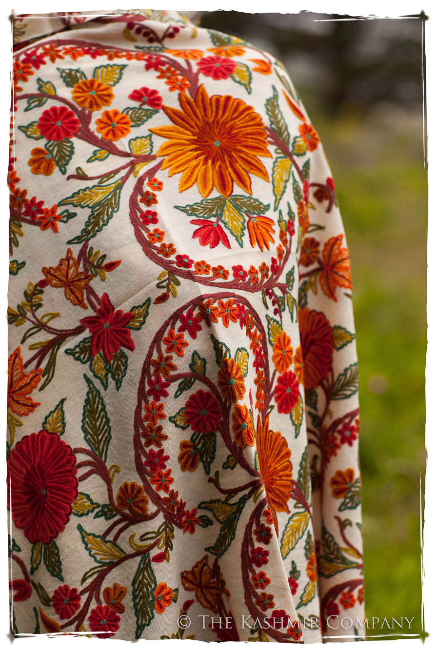 Fleurs du Soleil Contour Ivoire Renoirs Dream Shawl