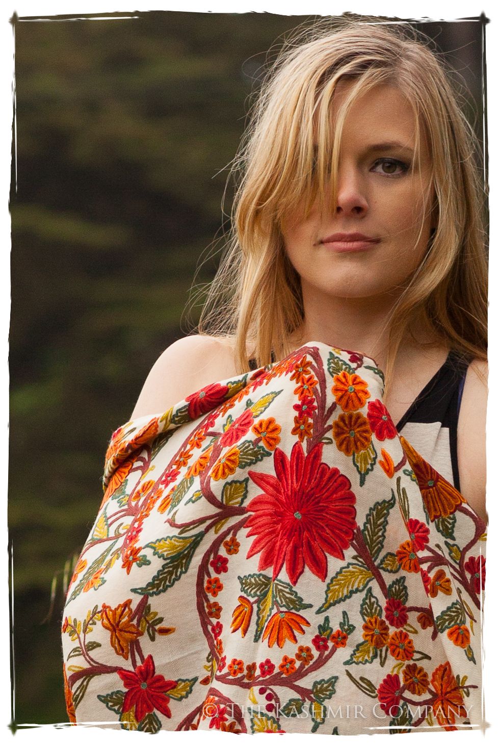 Fleurs du Soleil Contour Ivoire Renoirs Dream Shawl