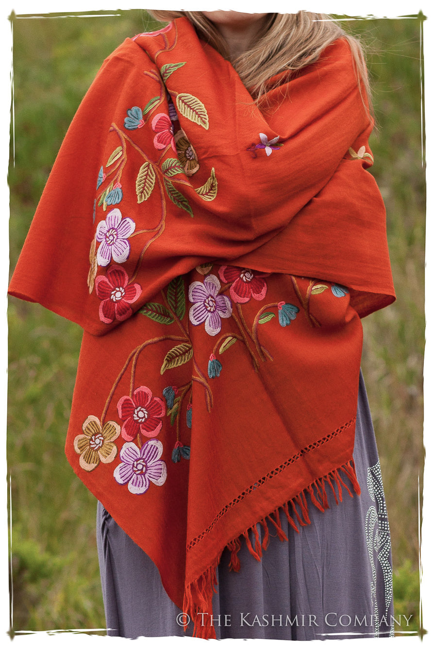 Je Ne Sais Quoi Emberglow Shawl