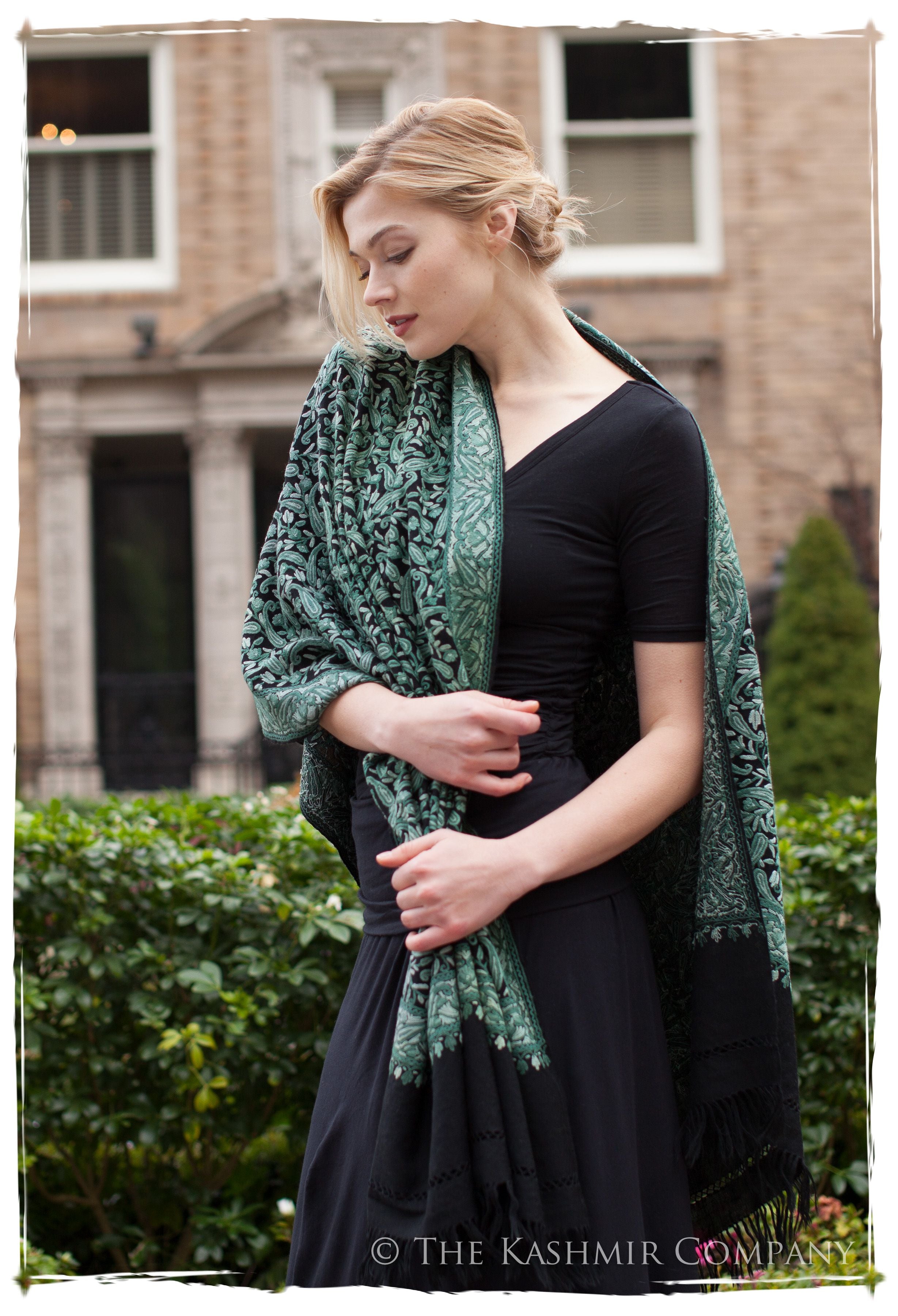 émeraude Joyaux Trésor Paisley Antiquaires Shawl