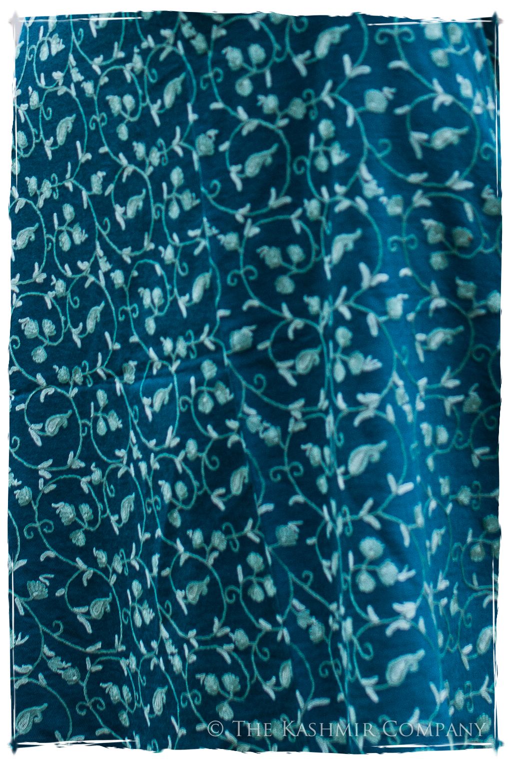 Océan Bleu Secret Garden Shawl