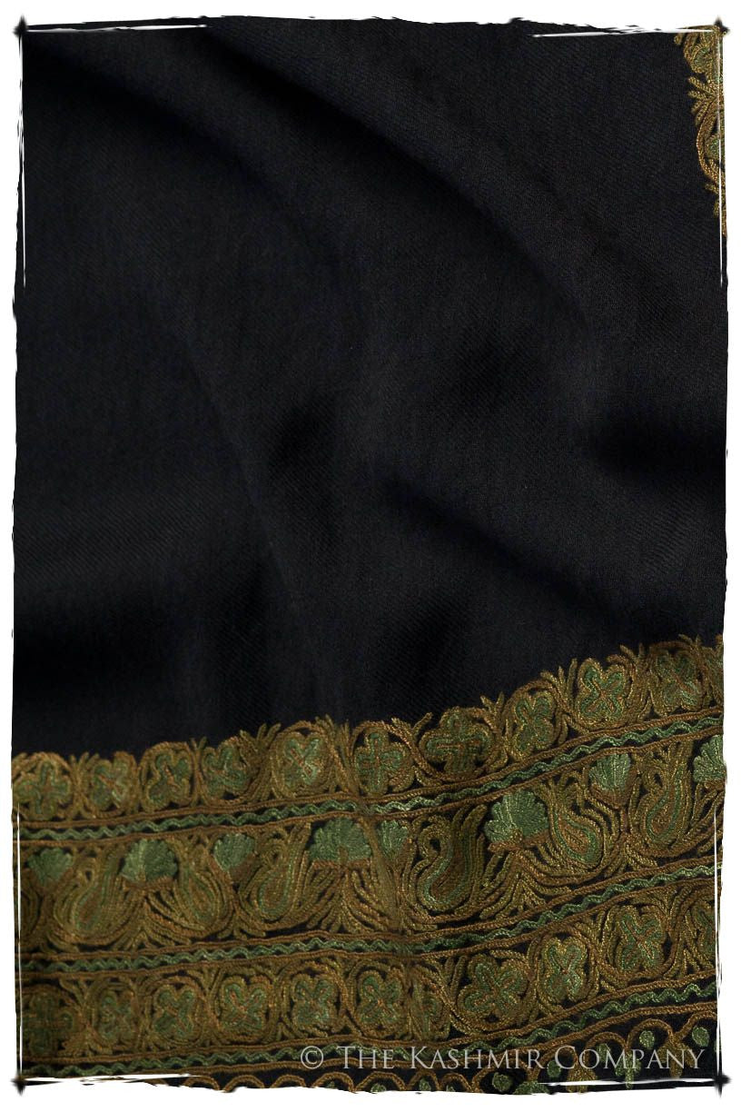 Trois Frontière Ivy Royale Mascarade Shawl
