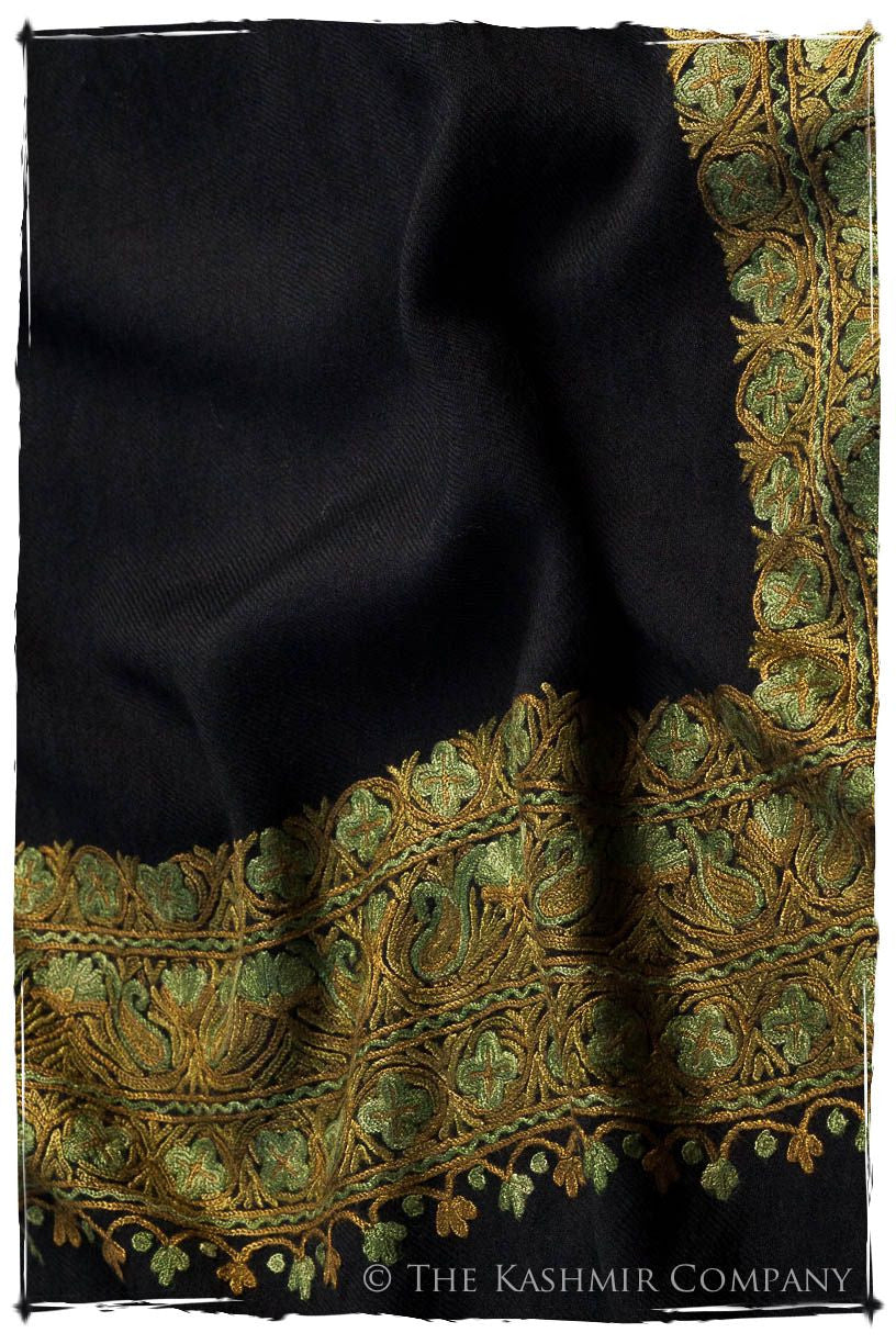 Trois Frontière Ivy Royale Mascarade Shawl