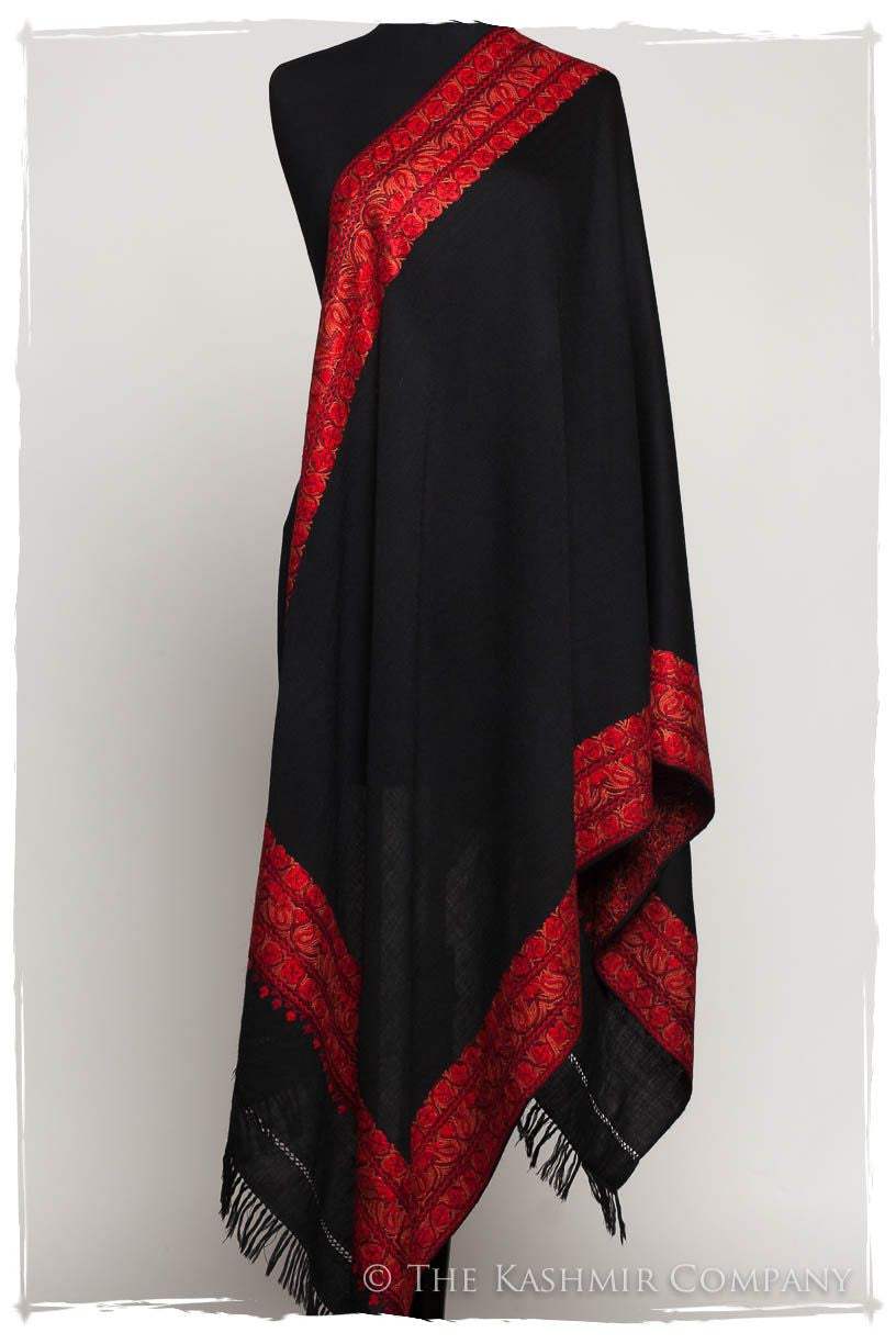 Trois Frontière Rococco Royale Mascarade Shawl