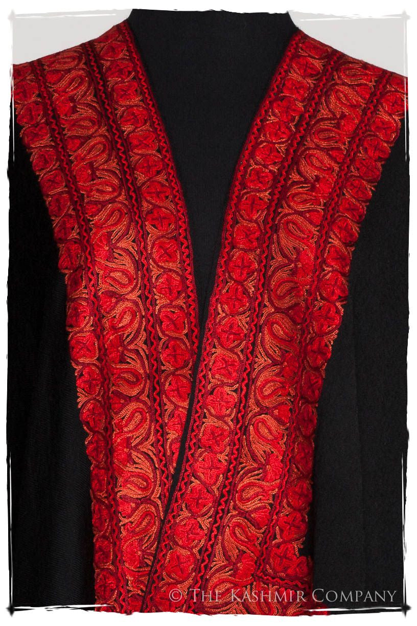 Trois Frontière Rococco Royale Mascarade Shawl