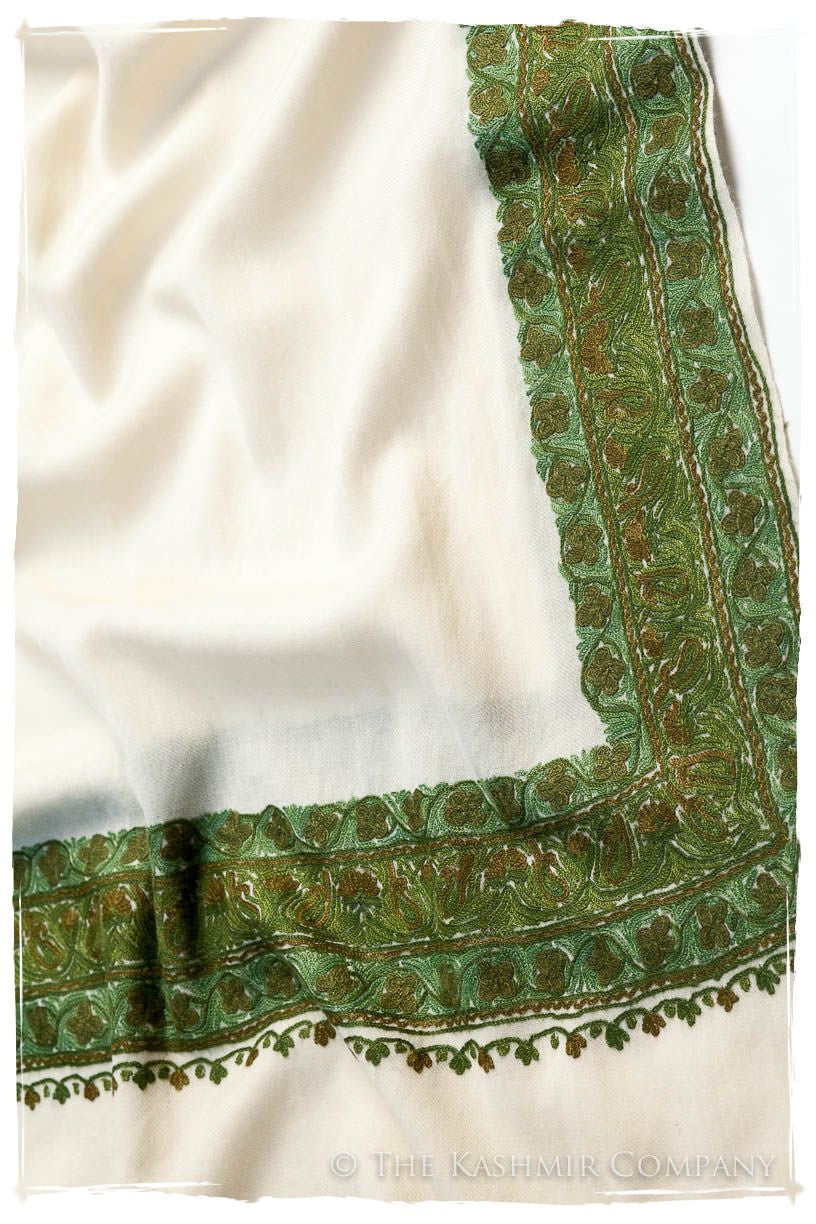 Trois Frontière Juniper Ivoire Mascarade Shawl