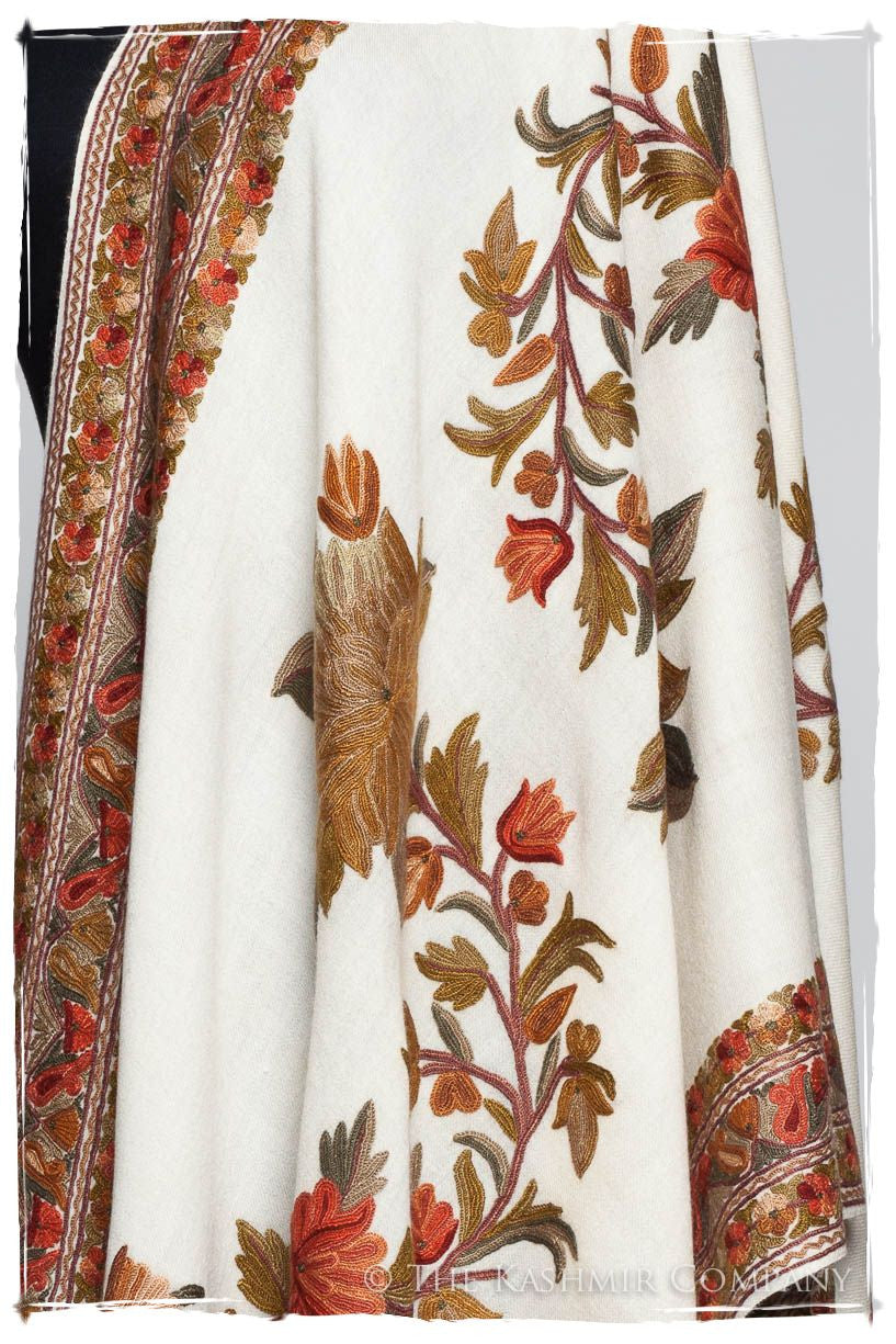 Trois Frontières Mughal Jardin Ivorie Pauline Shawl