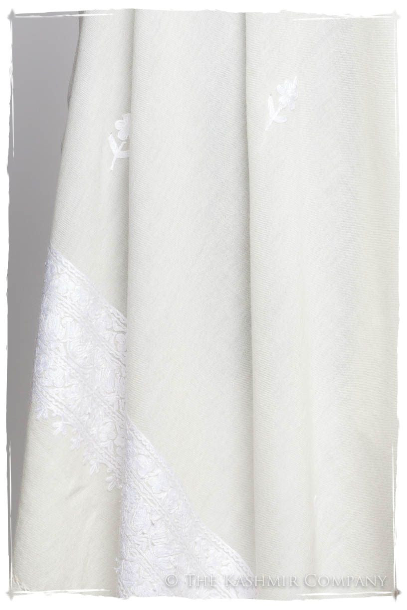 Blanc Trois Frontières Ivoire Jardin Gift Shawl