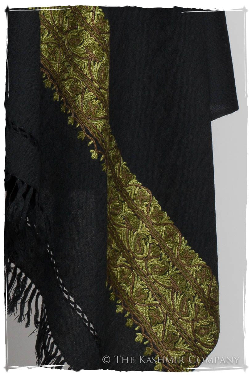 Ivy Forêt Trois Frontières Noir Gift Shawl