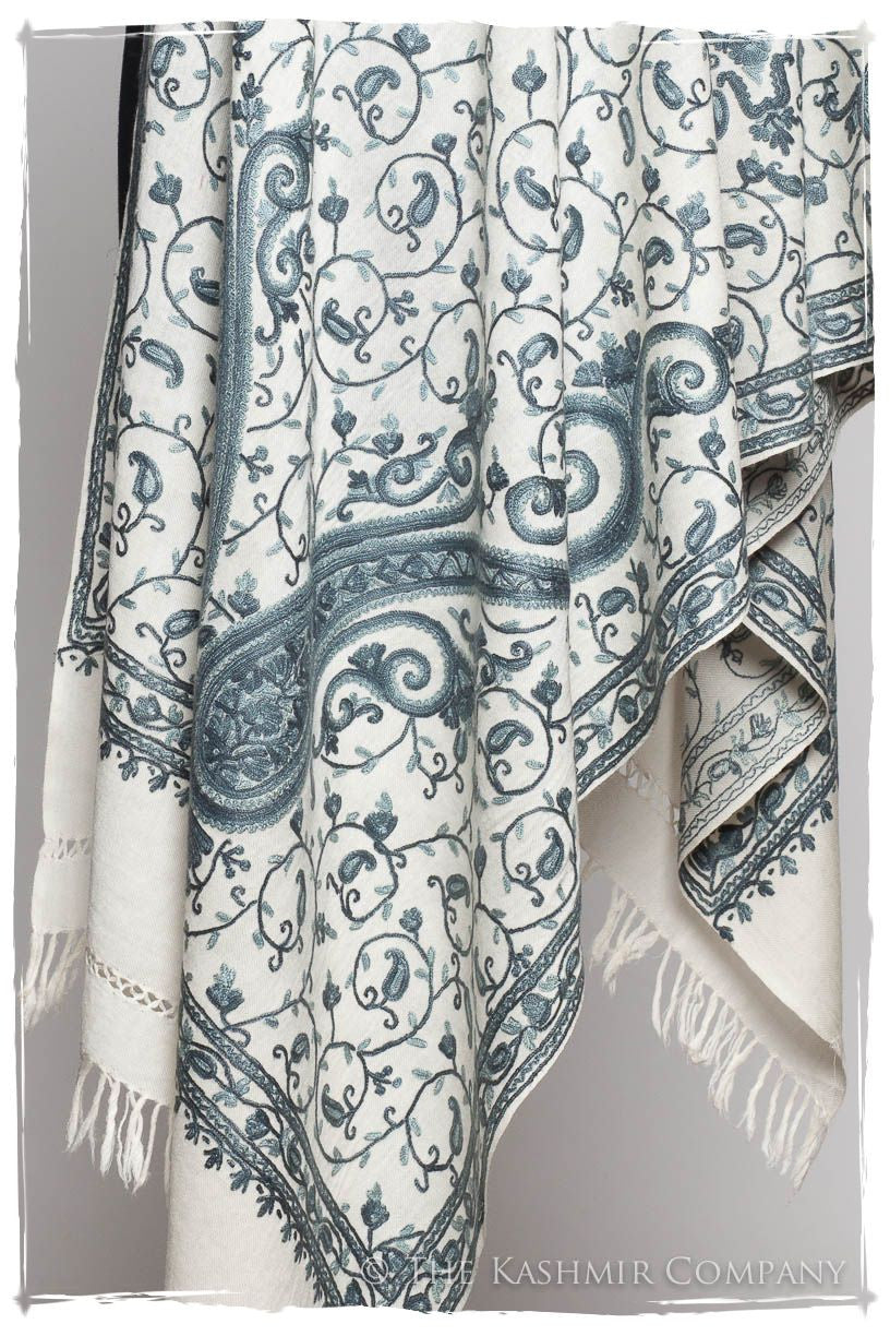 Pierre de Lune Royale Paisley Shawl