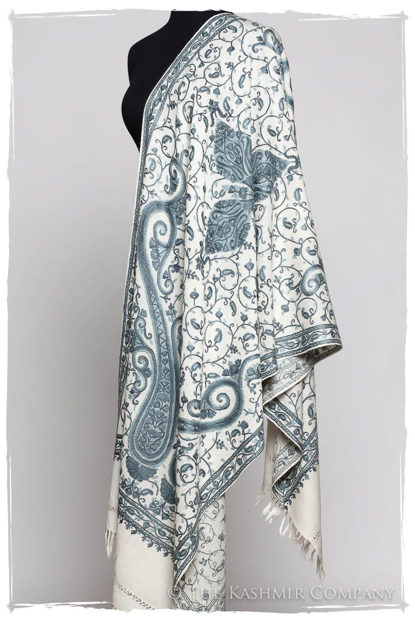Pierre de Lune Royale Paisley Shawl
