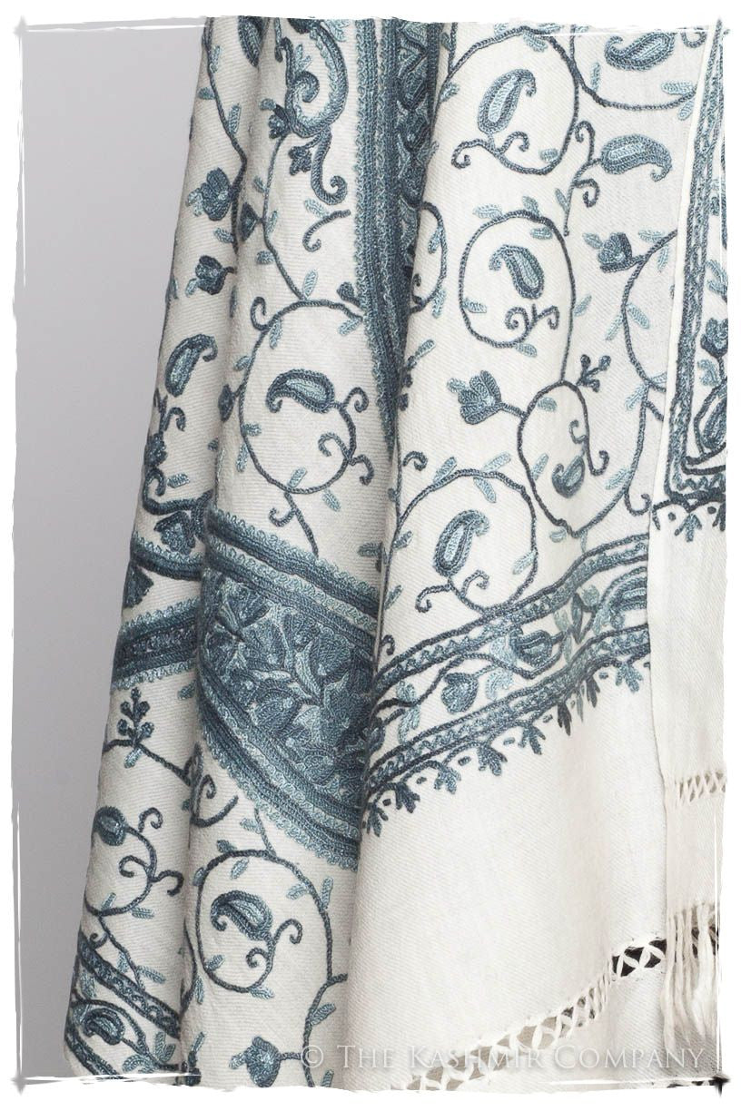 Pierre de Lune Royale Paisley Shawl