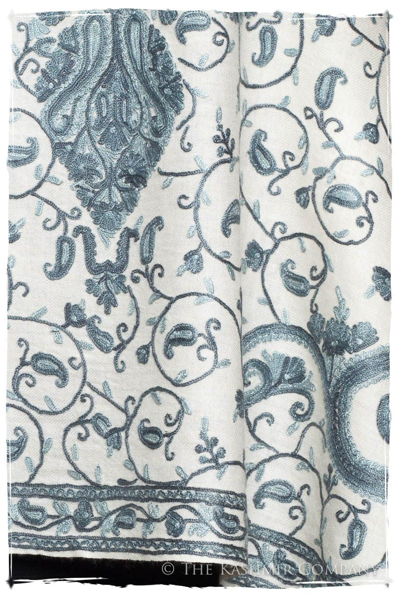 Pierre de Lune Royale Paisley Shawl