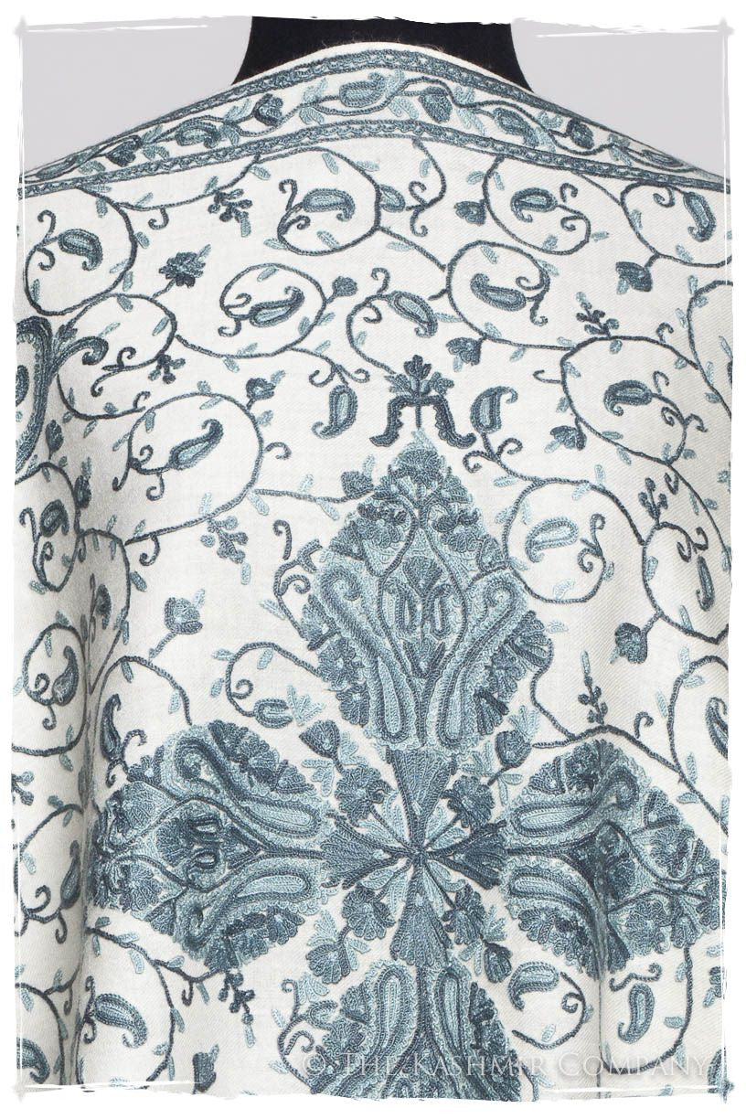 Pierre de Lune Royale Paisley Shawl