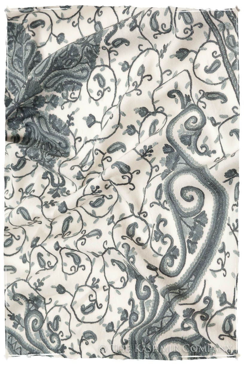 Pierre de Lune Royale Paisley Shawl