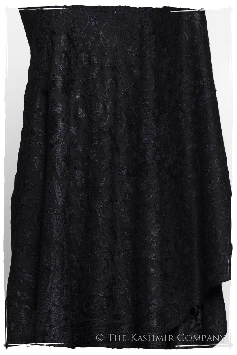 Onyx Bijou Royale Paisley Noir Shawl