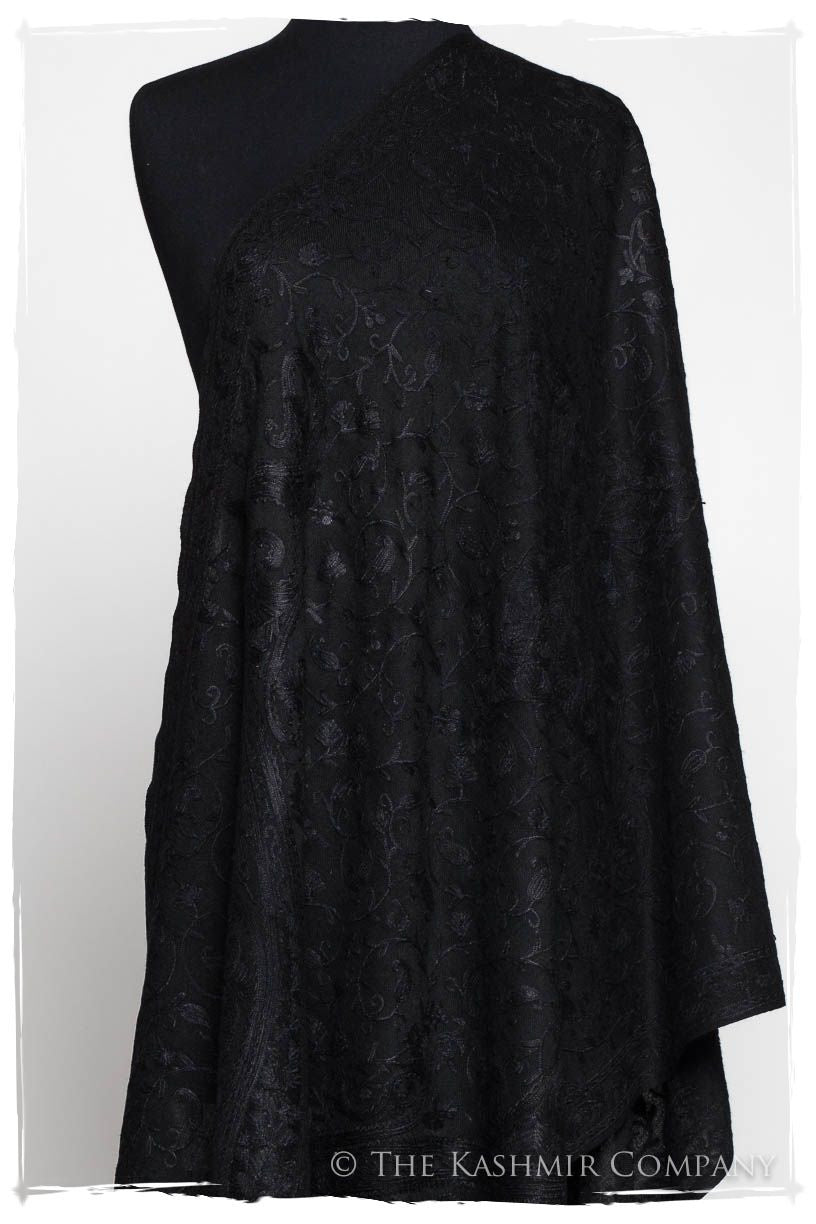 Onyx Bijou Royale Paisley Noir Shawl