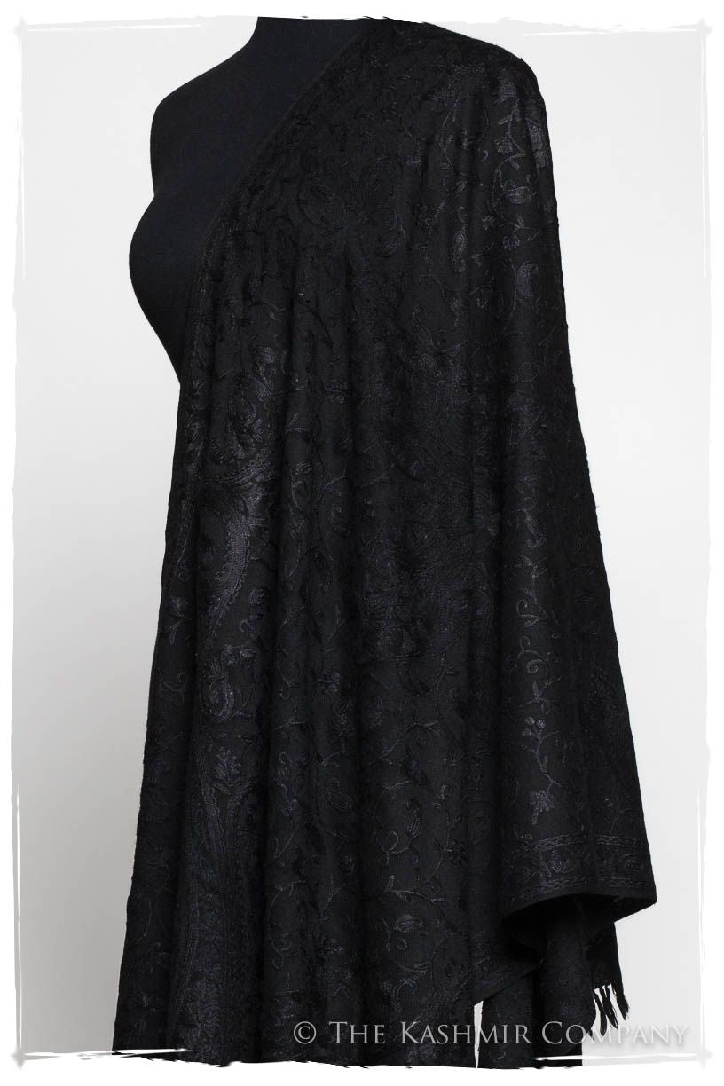 Onyx Bijou Royale Paisley Noir Shawl