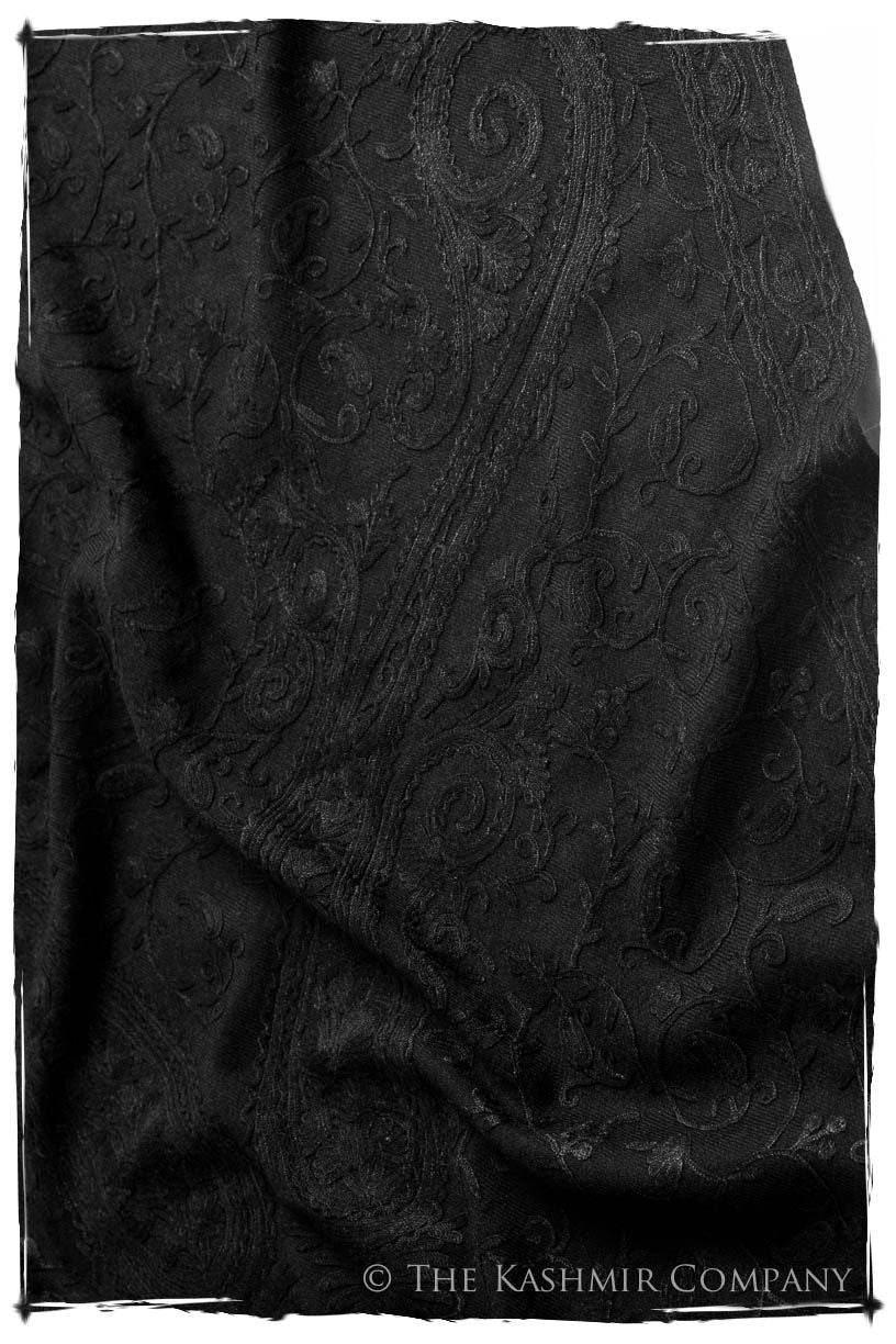 Onyx Bijou Royale Paisley Noir Shawl