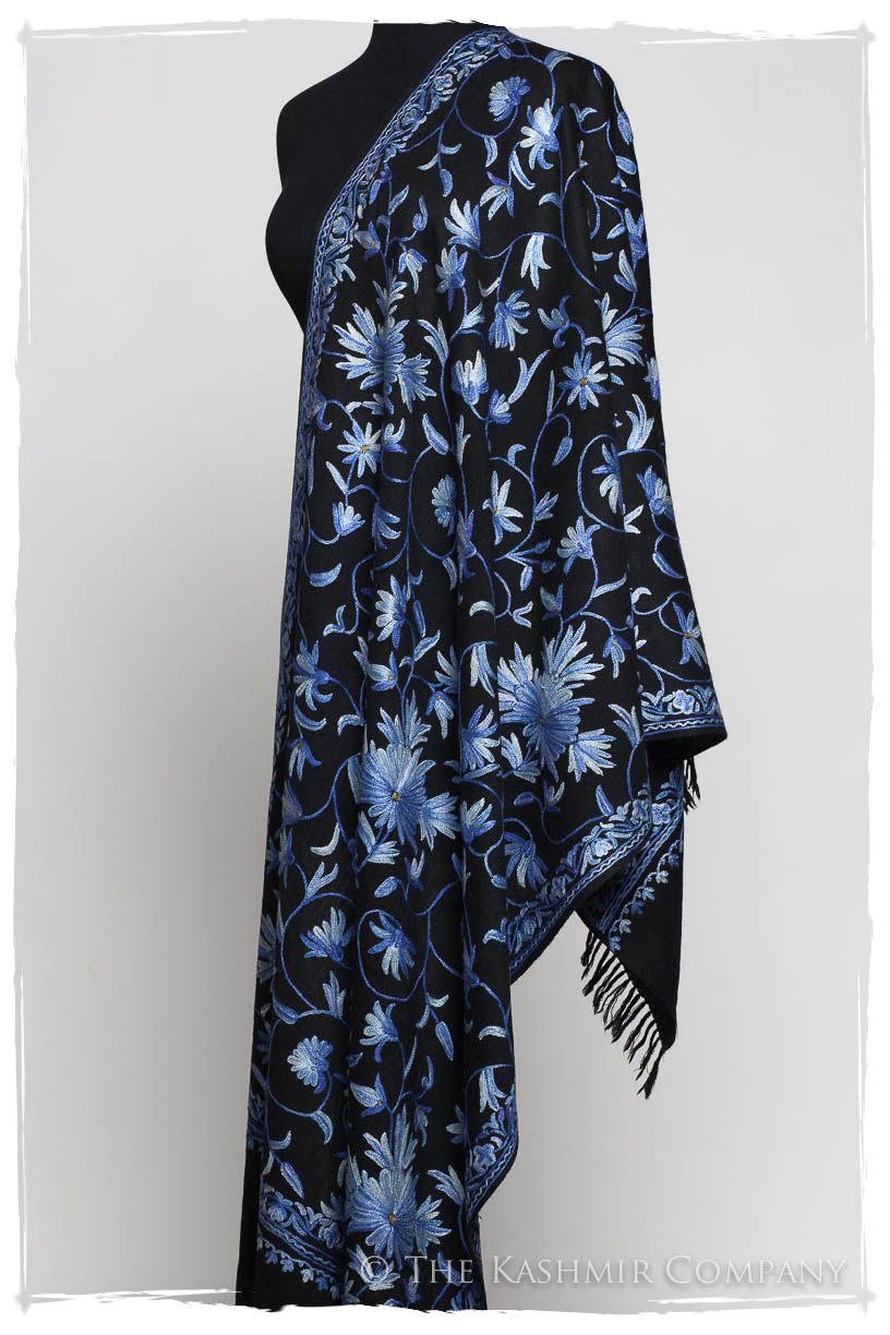 Bleu Jardin à Giverny Notre Dame Shawl