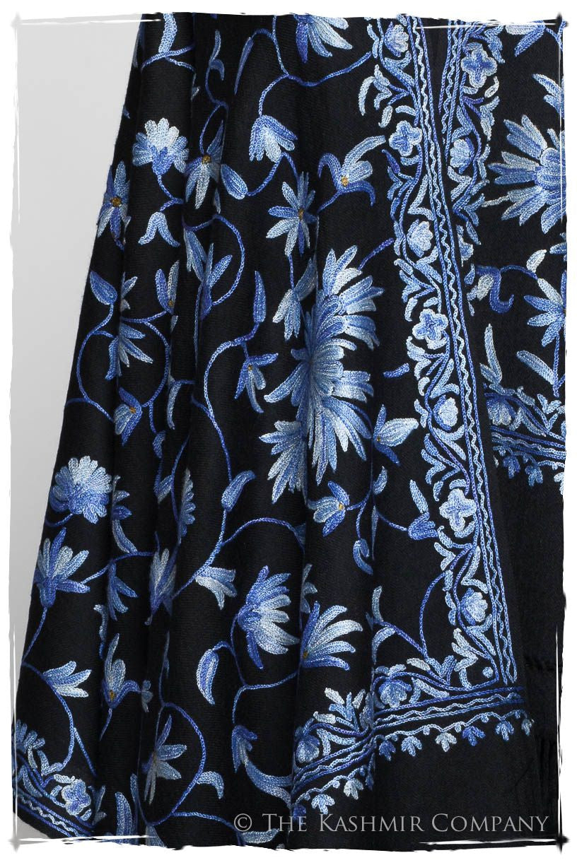 Bleu Jardin à Giverny Notre Dame Shawl