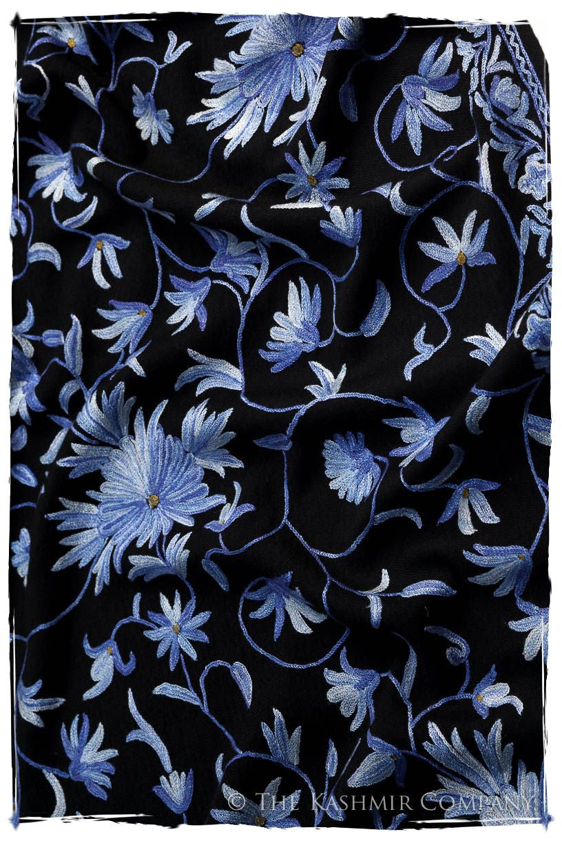 Bleu Jardin à Giverny Notre Dame Shawl
