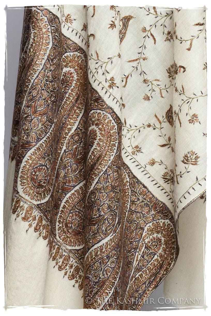 Amour de Eva Orient Paisley Shawl