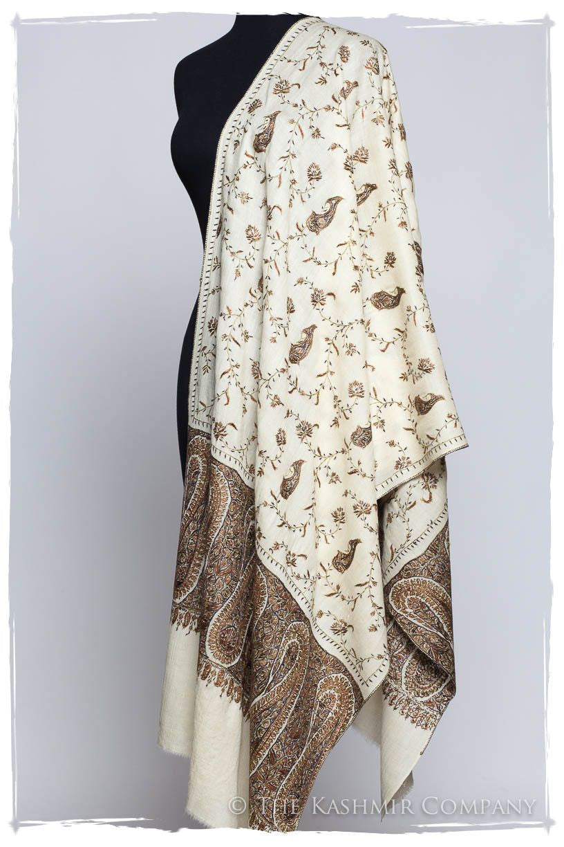 Amour de Eva Orient Paisley Shawl