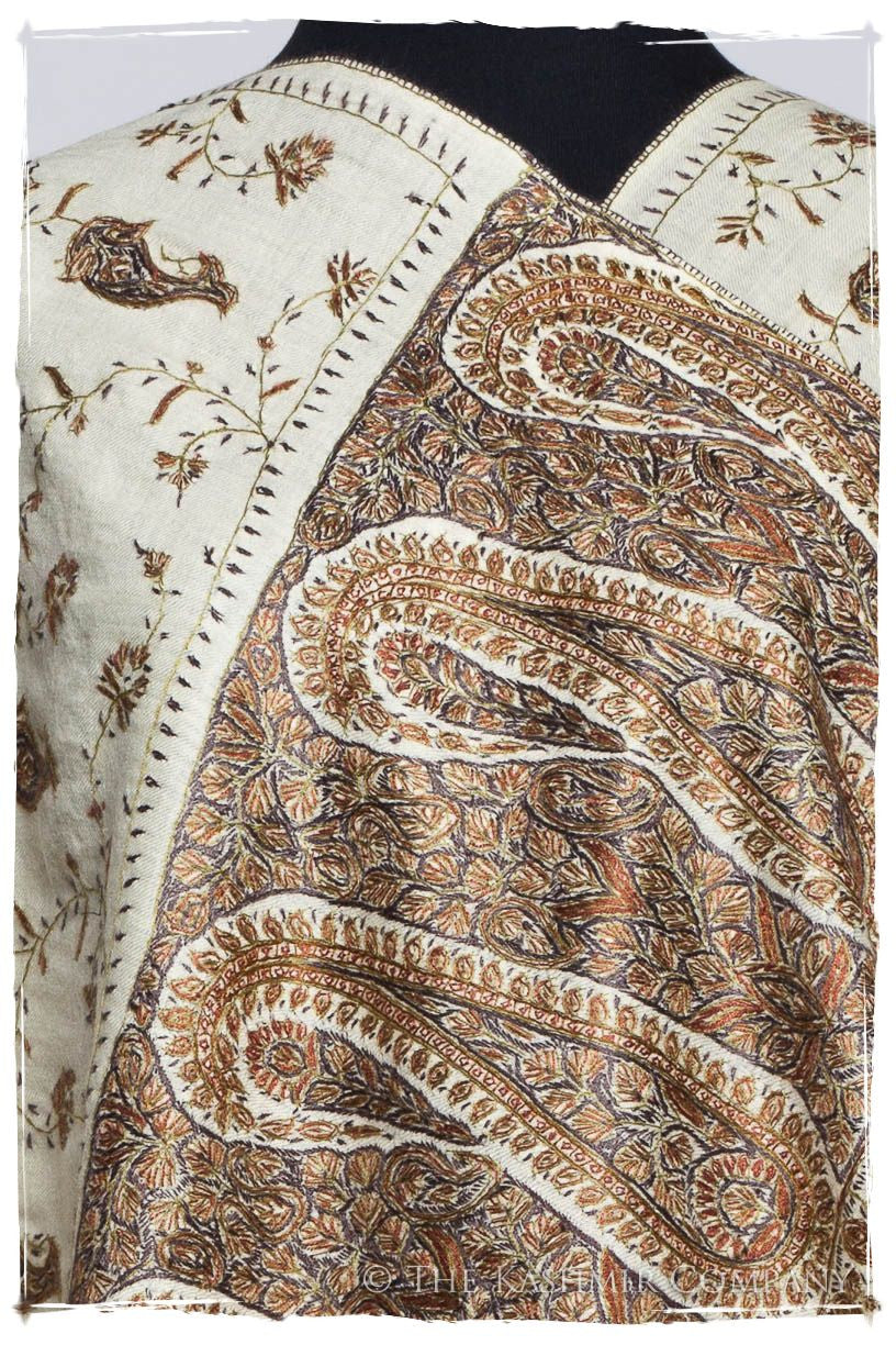 Amour de Eva Orient Paisley Shawl