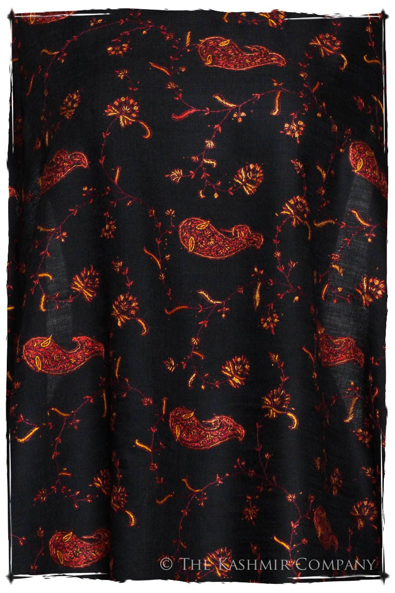 L'amour de Joséphine Orient Paisley Shawl