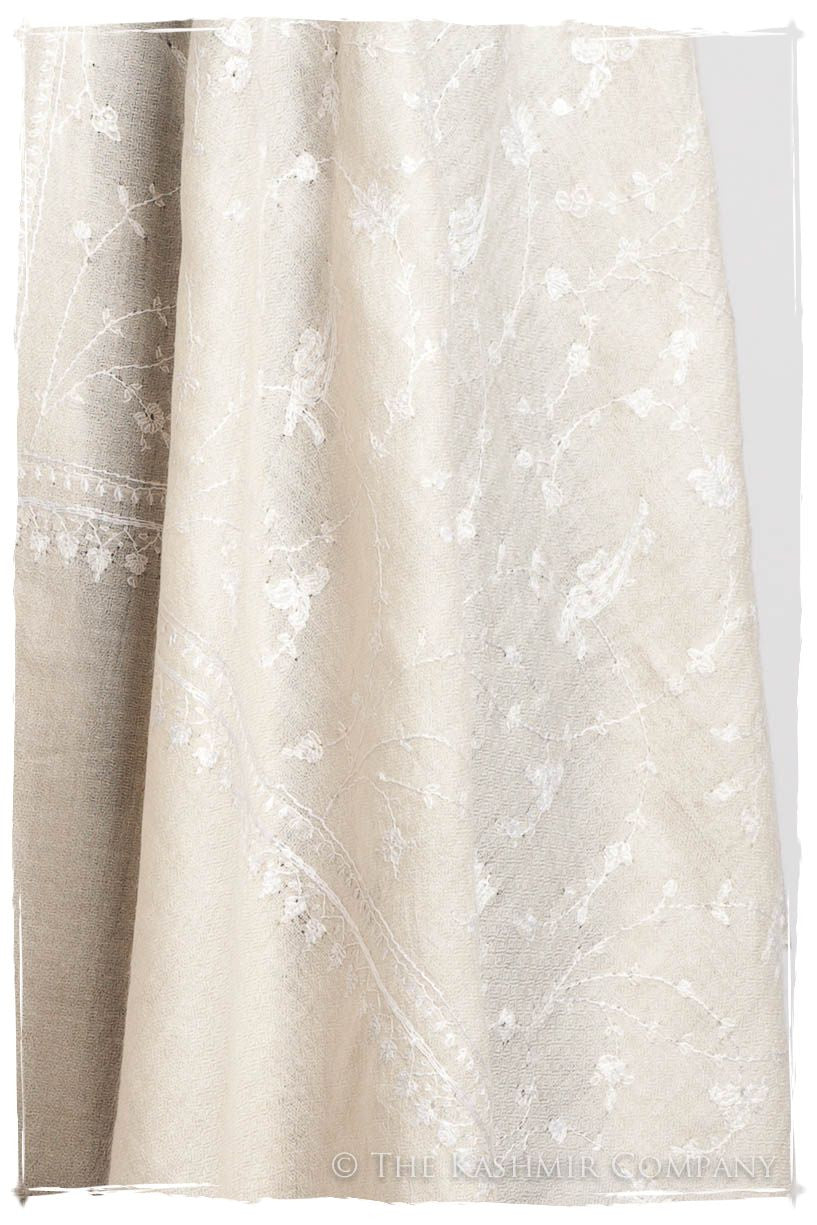 Bijou d'ivoire Paisley L'amour Soft Cashmere Scarf/Shawl