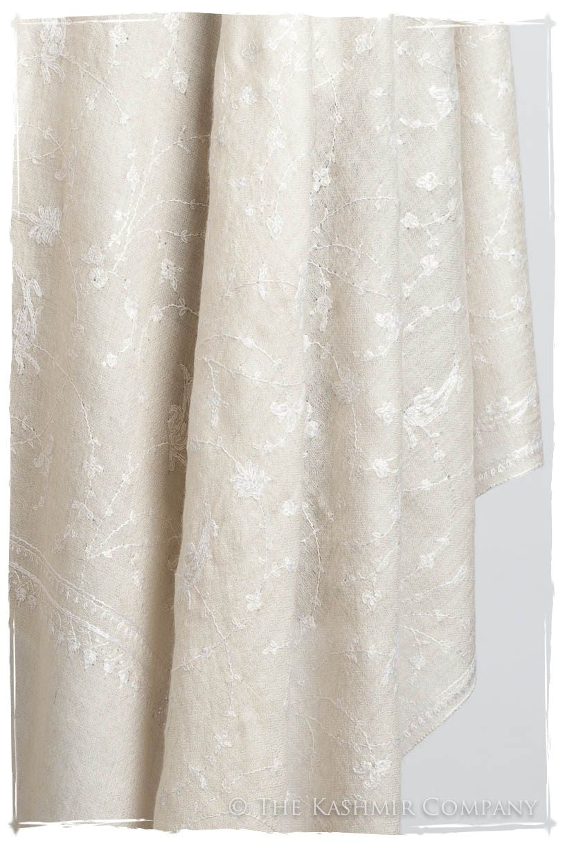 Bijou d'ivoire Paisley L'amour Soft Cashmere Scarf/Shawl