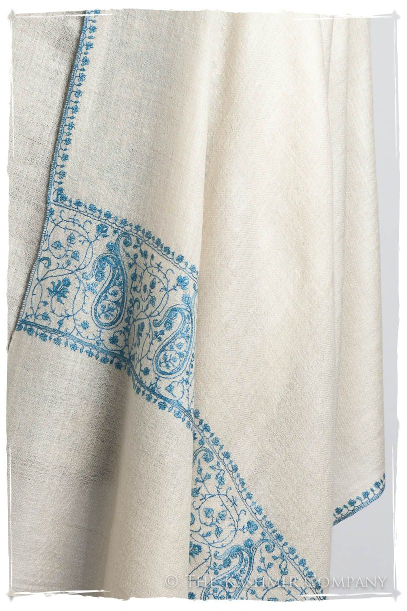 Frontière d'Paisley Sapphire L'amour Soft Cashmere Scarf/Shawl