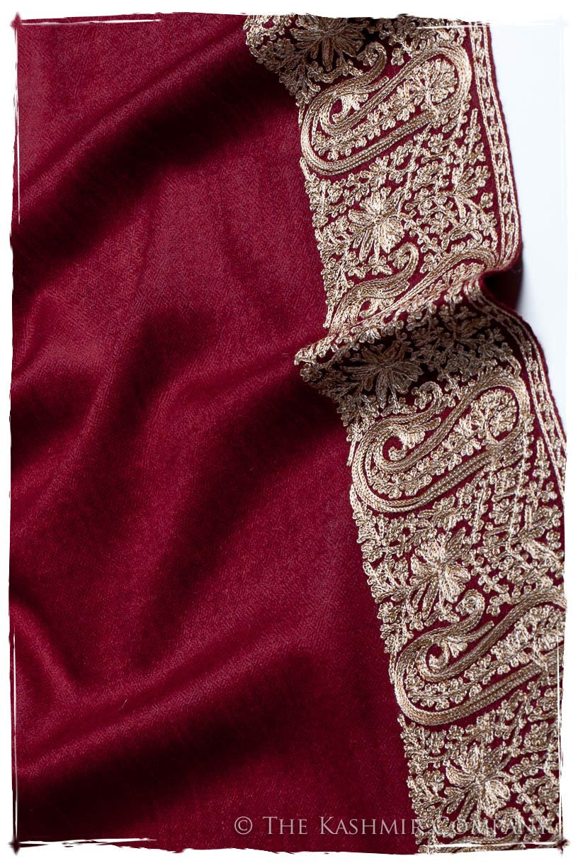 The Sophistiqué Bordeaux Paisley Frontière Shawl