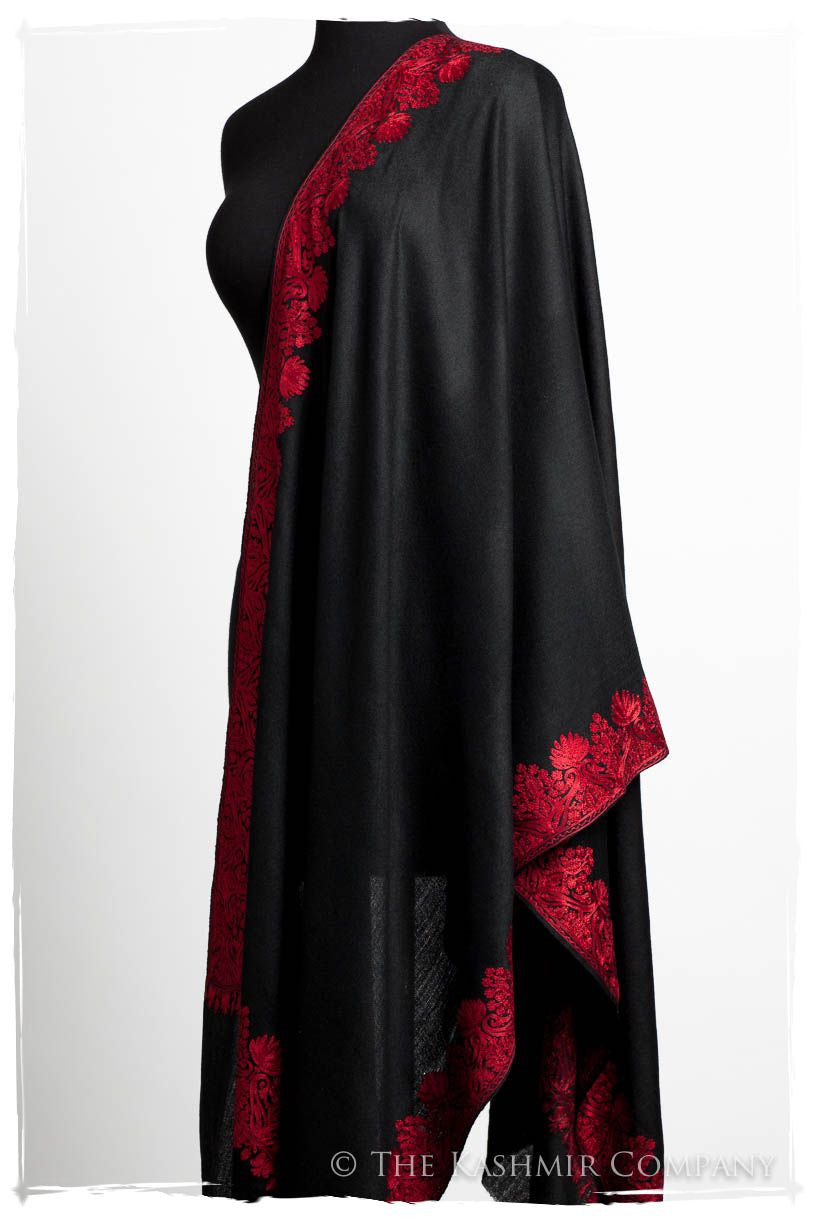 The Sophistiqué Rouge Deux Amour Frontière Shawl