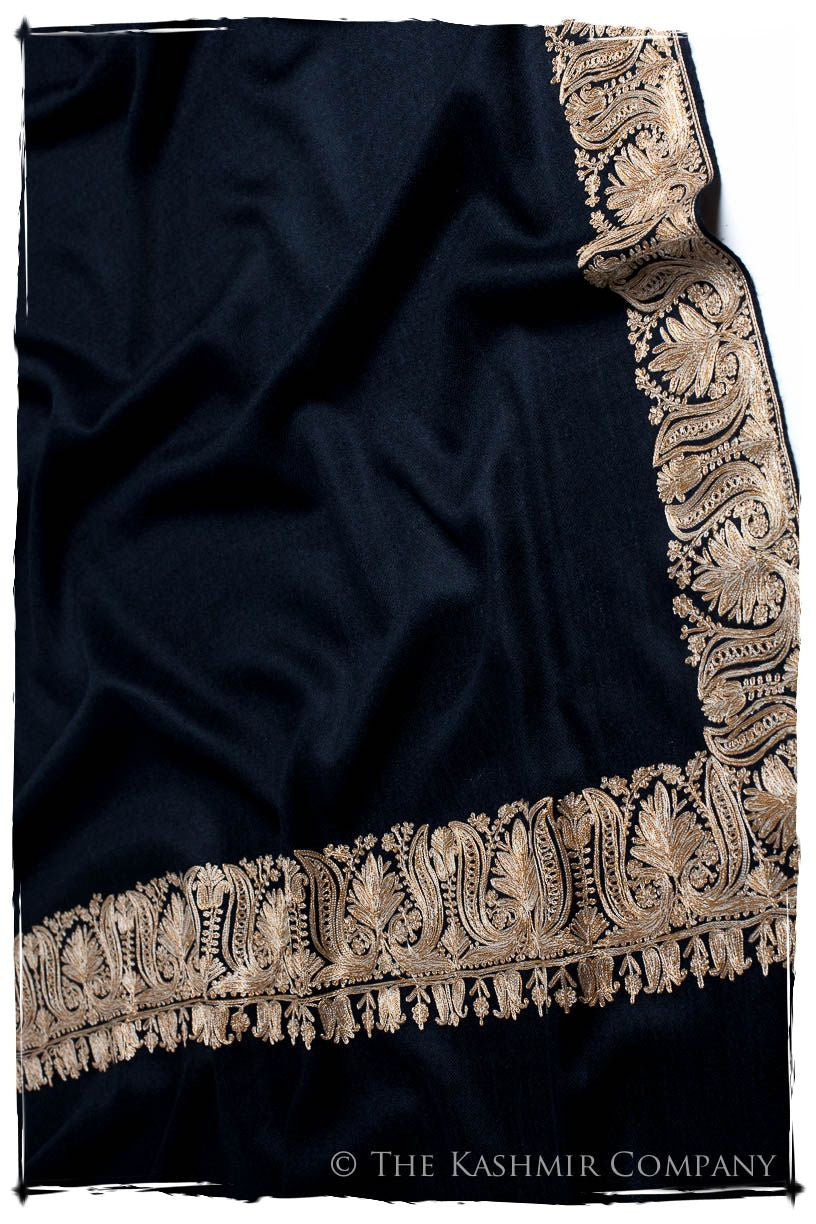 The Sophistiqué Oro Lotus Frontière Shawl