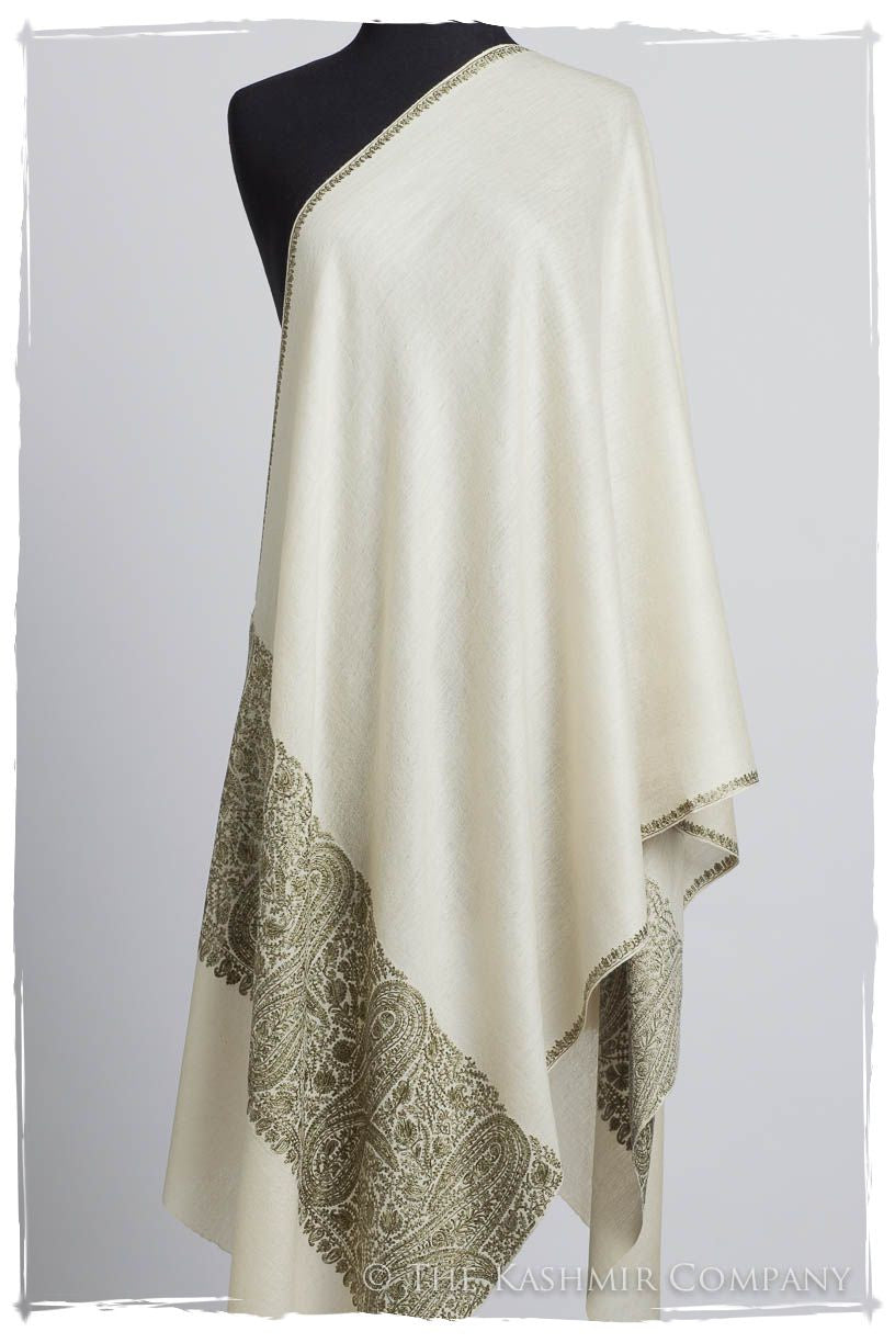 The Sophistiqué Ivoire Vignoble Empress Paisley Shawl