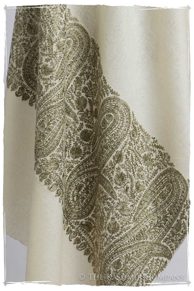 The Sophistiqué Ivoire Vignoble Empress Paisley Shawl