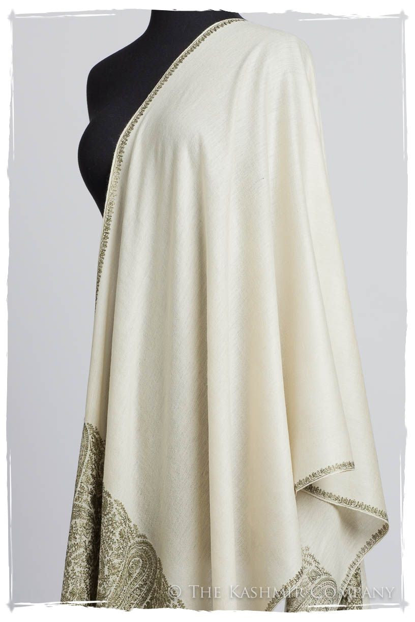 The Sophistiqué Ivoire Vignoble Empress Paisley Shawl