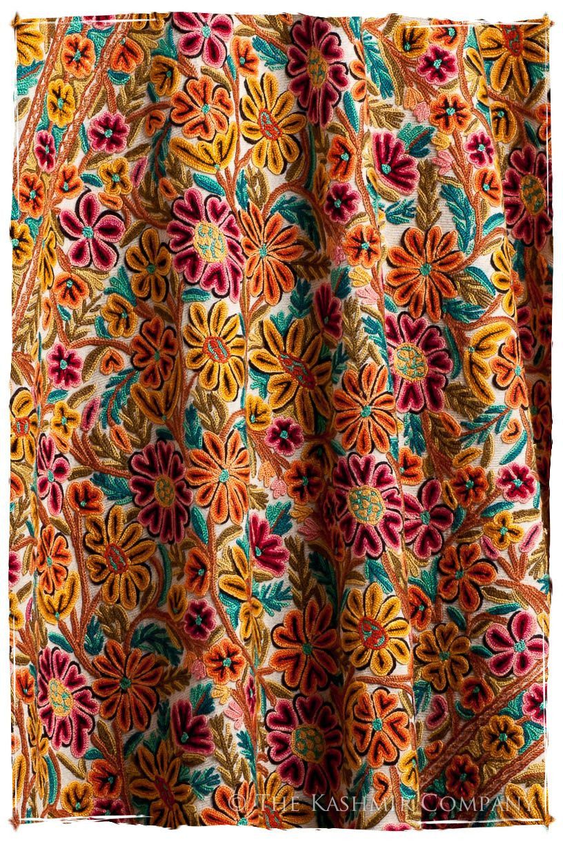 Romance à Paris Antiquaires Shawl